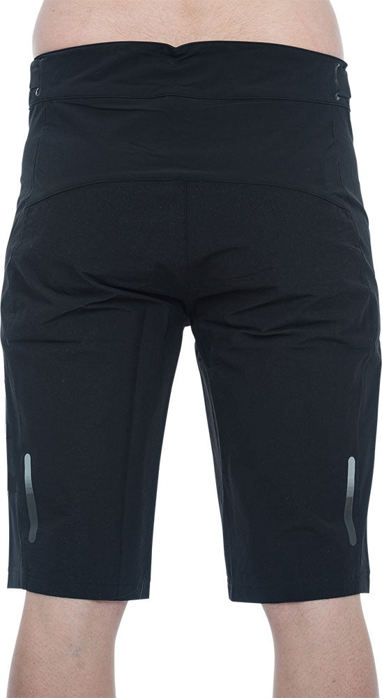 SHORT CUBE BLACKLINE HOMBRE