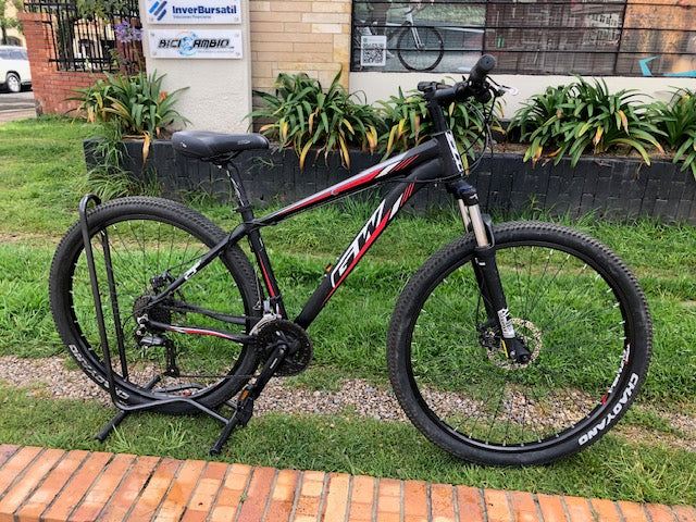 BICICLETA USADA MTB GW ALLIGATOR 29"